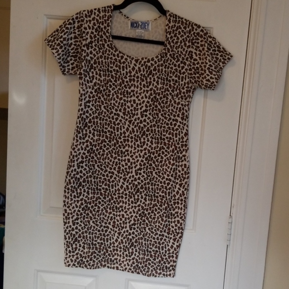 💙 Cute mini Nicki&Zoey  leopard print mini dress
